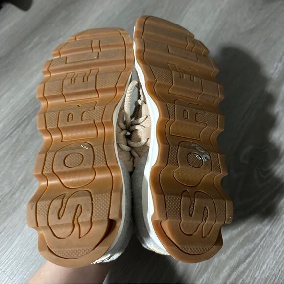 Sorel Kinetic‎ Lace Up Sneaker Tennis Shoes in Natural Tan/Blush Size 9 - Picture 7 of 13